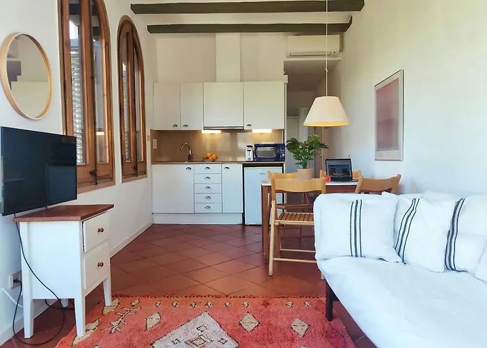 Apartment Rambla C- Ideal For Couples; Remote Workers